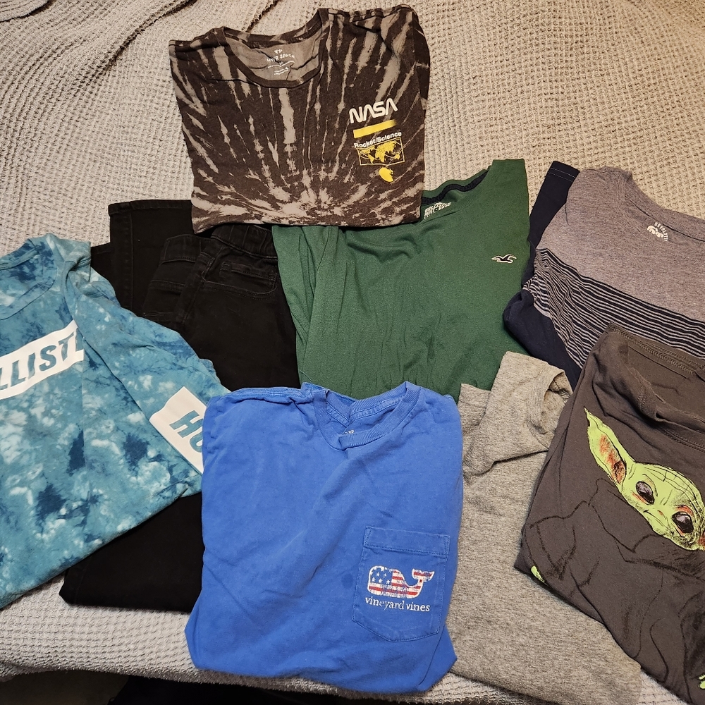 Mens hollister no fade jeans slim pull on medium with collection of shirts